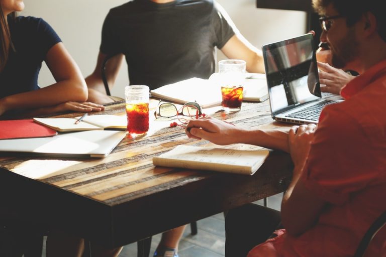 Como Treinar a Equipe da Sua Agência Digital
